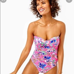 NWT Lily Pulitzer Flamenco Swimsuit 🩱